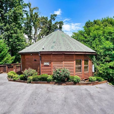 Mountain View Family Cabin W Game Room & Pool Sevierville Exterior foto